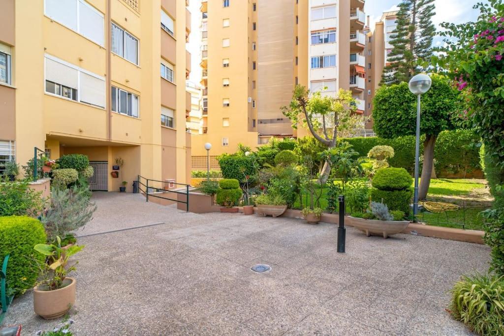 Desayuno Con Vistas, Parking Privado Terraza La Cala Del Moral Exterior foto